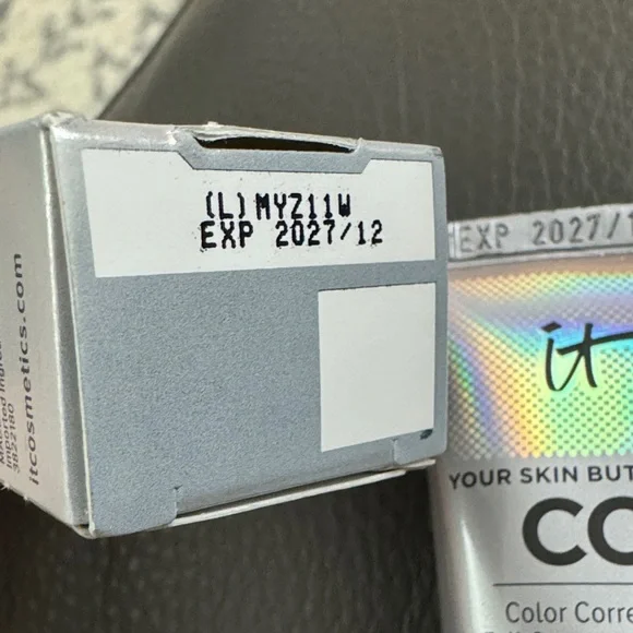 IT Cosmetics CC+ Cream SPF 50+ UVA UVB Light NEW Full Size - Picture 8 of 9